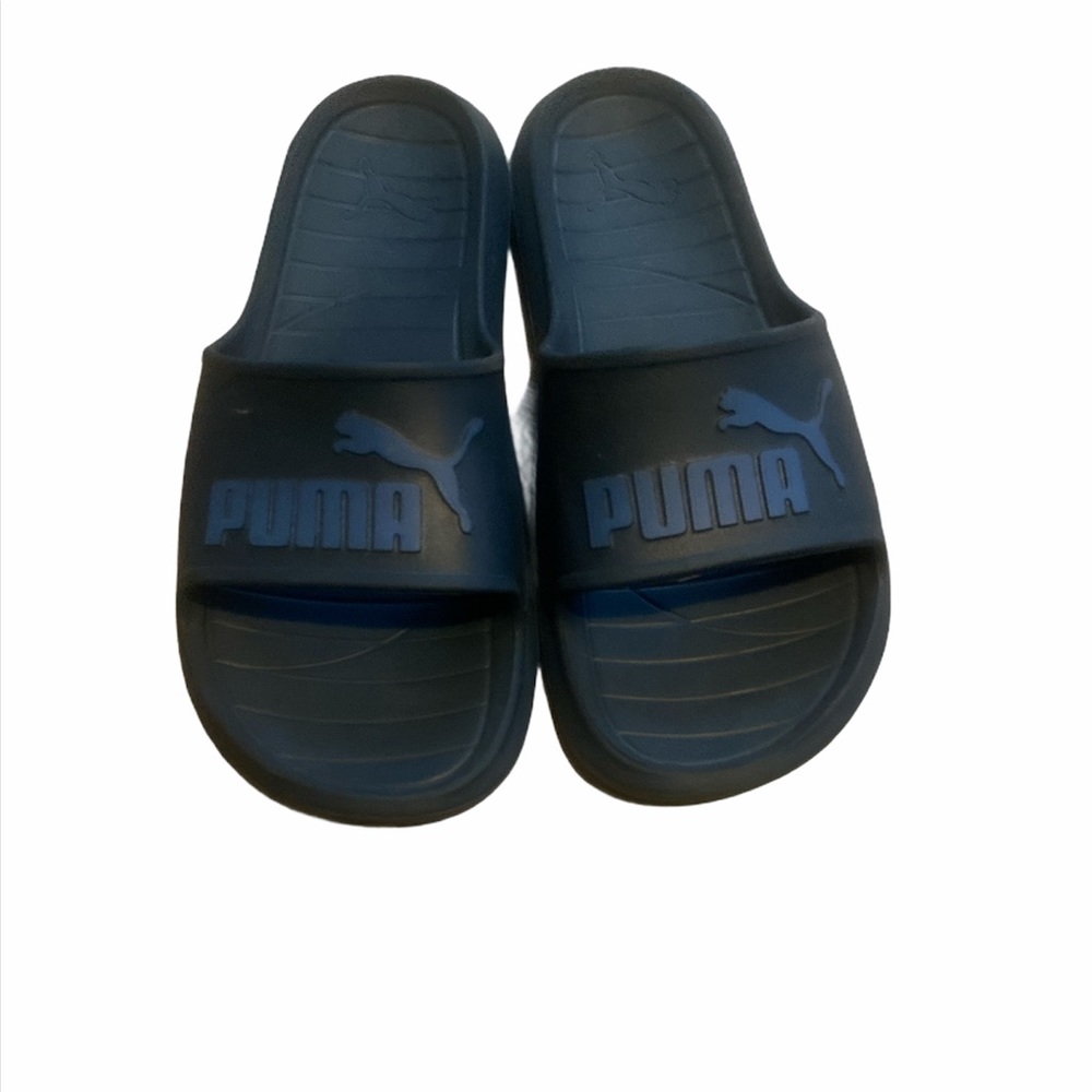 Dark and light blue puma slide SZ 9